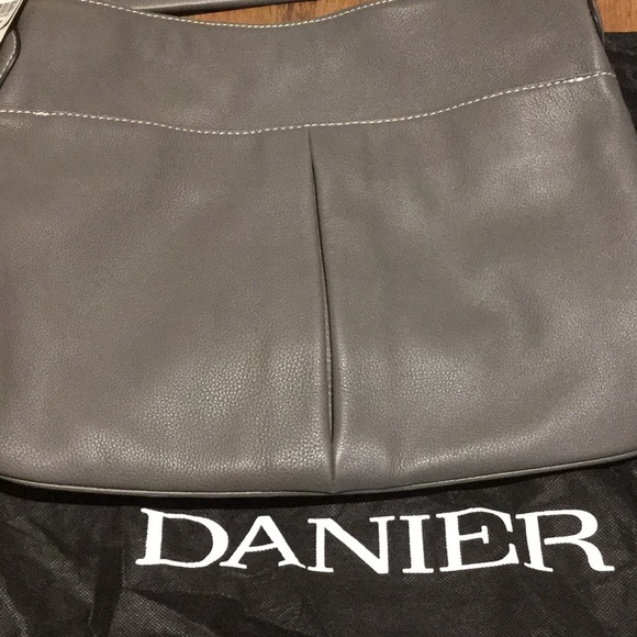 NWT Danier quality durable pebble leather grey tote work college travel bag - Picture 15 of 16